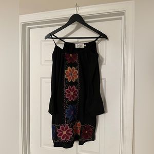 VaVa by Joy Ham Dress. Embroidered. Size: XS. Beautiful Boho Dress.